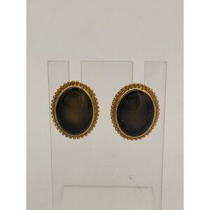 Vintage Trifari Gold Tone Black Cabochon Clip-On Earrings